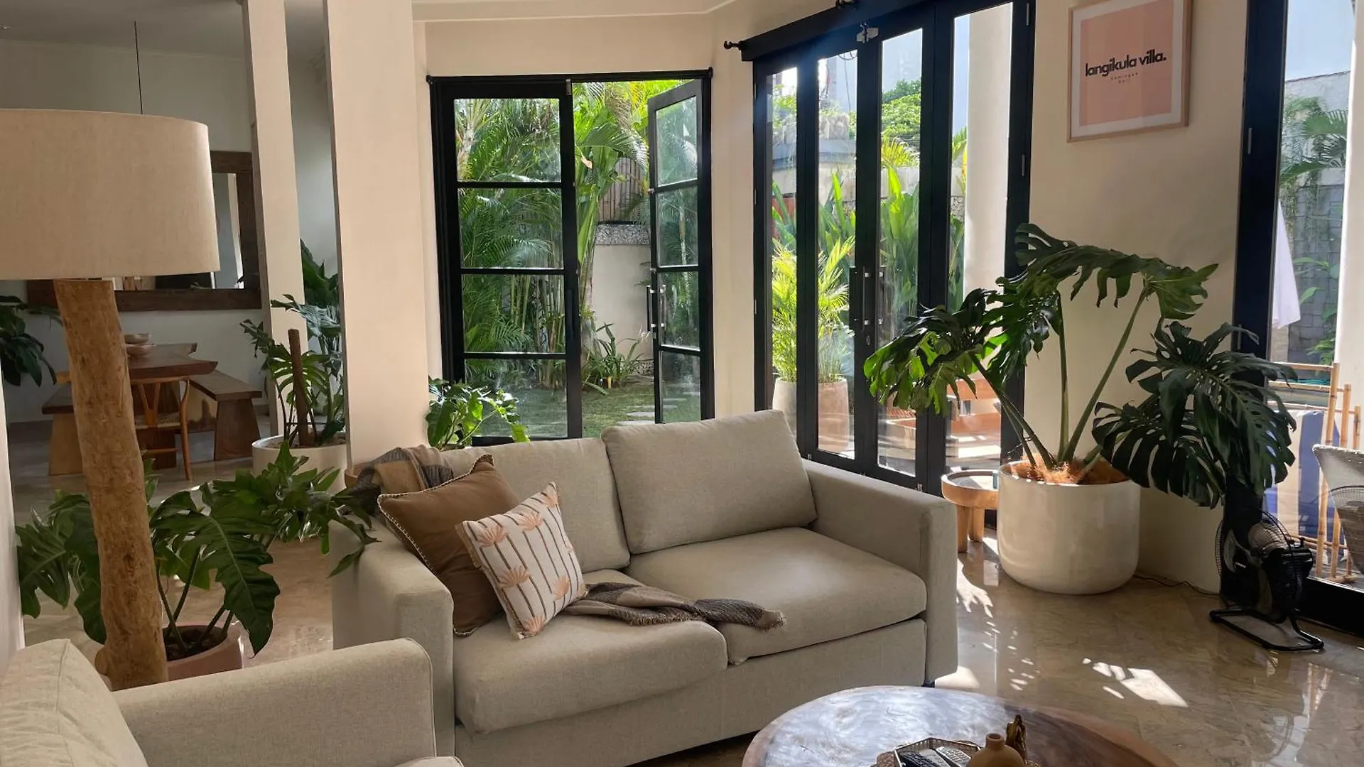 Langikula Villa Seminyak  0*, Seminyak (Bali)